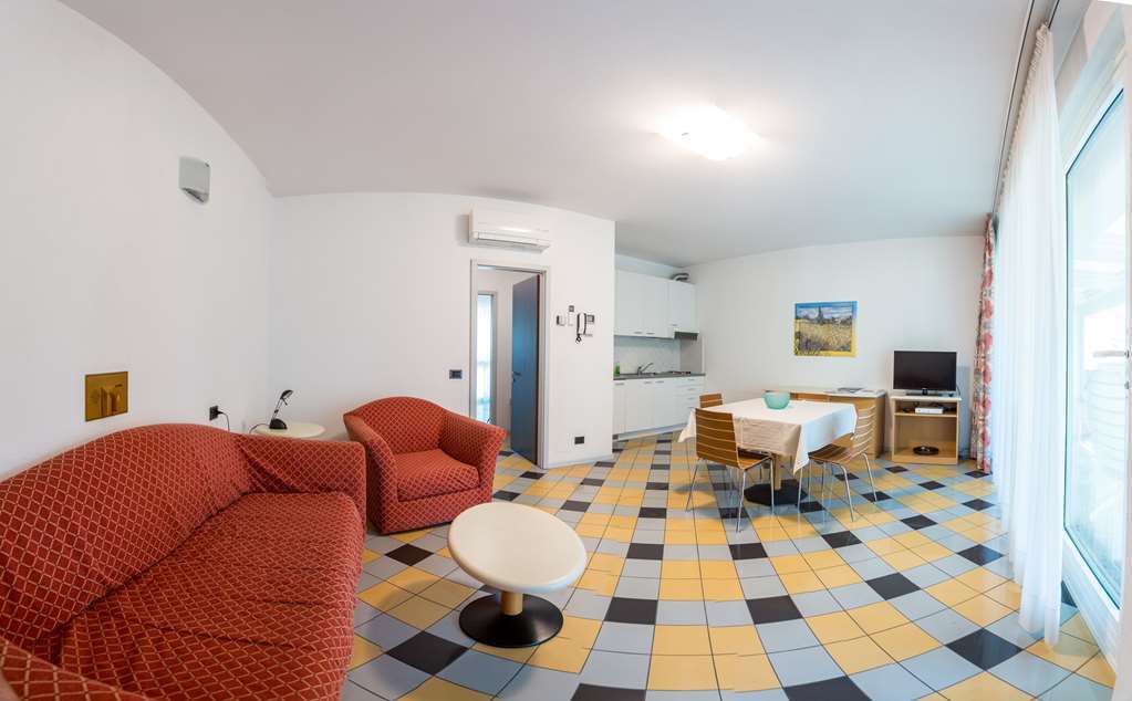 Aparthotel Piazzi House Sondrio Habitación foto